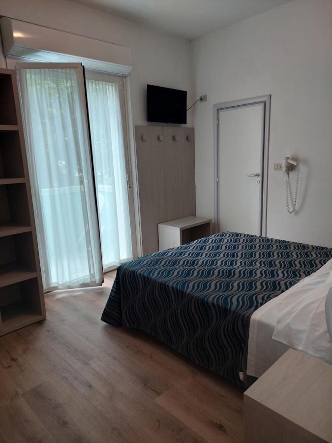 Costa Del Sole Only Room 米兰马瑞提那 外观 照片