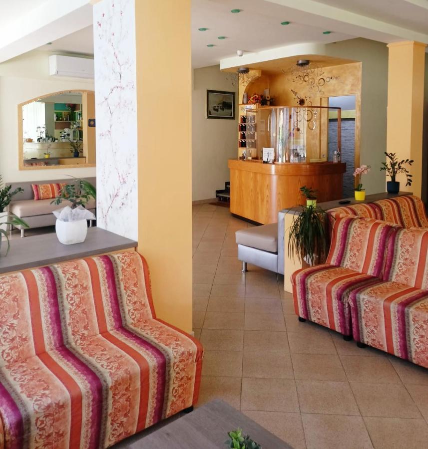Costa Del Sole Only Room 米兰马瑞提那 外观 照片