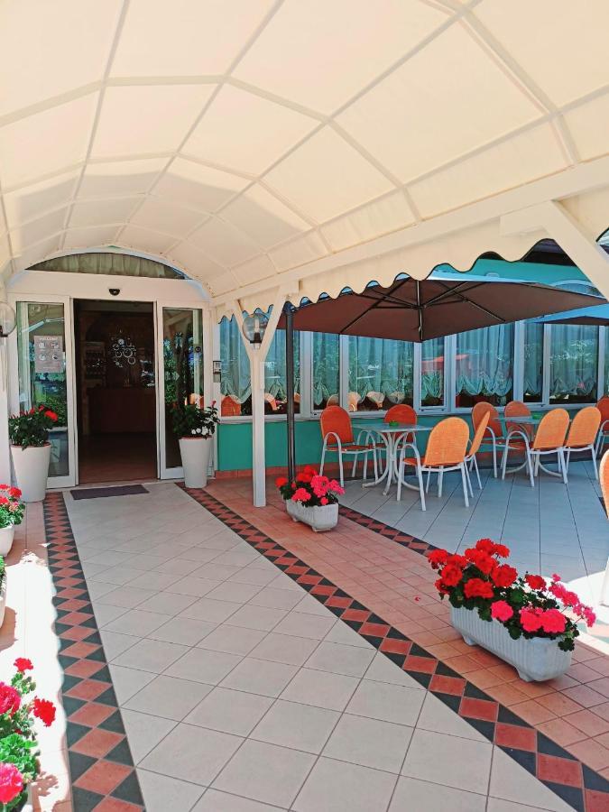 Costa Del Sole Only Room 米兰马瑞提那 外观 照片
