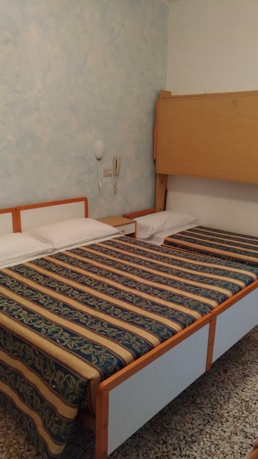 Costa Del Sole Only Room 米兰马瑞提那 外观 照片