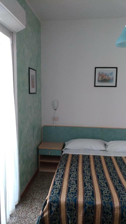 Costa Del Sole Only Room 米兰马瑞提那 外观 照片
